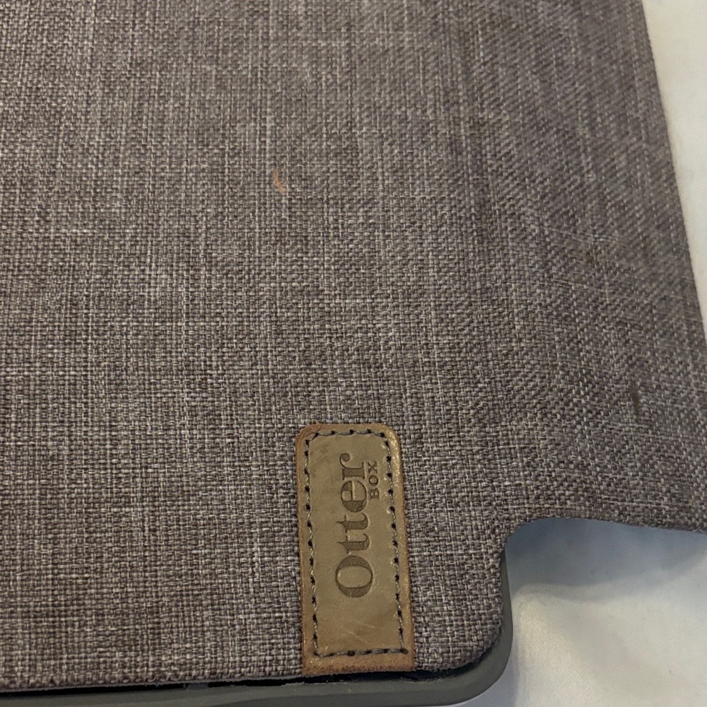 OtterBox Brown Tablet Cover - Picture 2 of 5